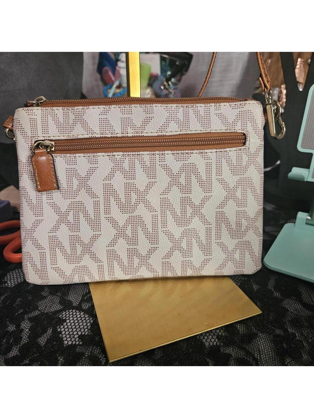 NOBULL Women's Tan and Cream Bag